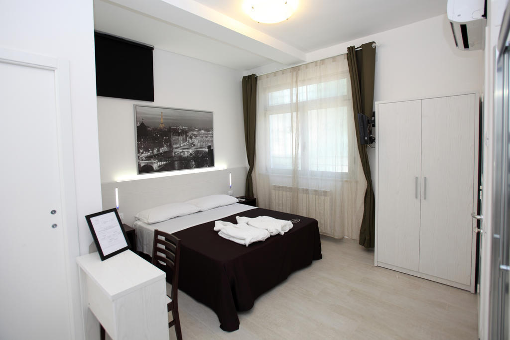 Orchidea Rooms & Suites Civitanova Marche Δωμάτιο φωτογραφία