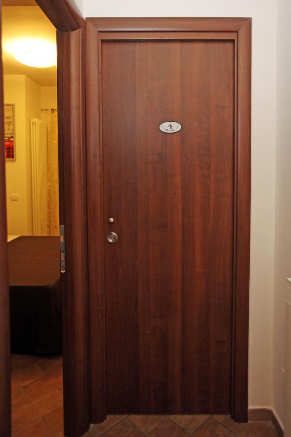 Orchidea Rooms & Suites Civitanova Marche Εξωτερικό φωτογραφία